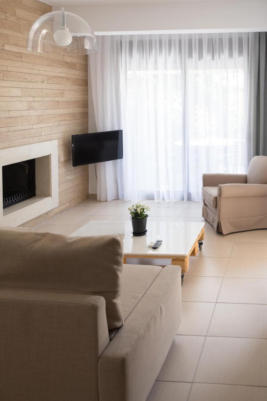 Niovi Boutique Apartments Afytos Exterior photo